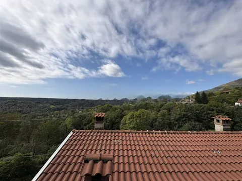 Apartamento de 87 m² com 2 cômodos em Netro, província de Biella