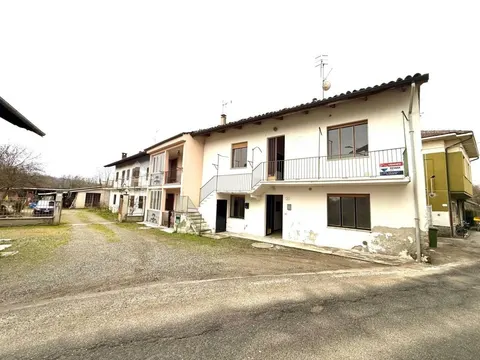 Apartamento de 63 m² em Salussola, província de Biella