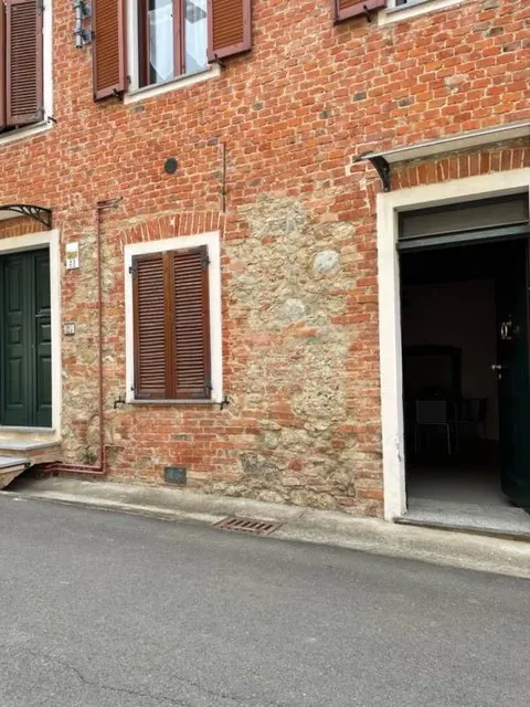 Apartamento de 50 m² com teto abobadado em Alfiano Natta