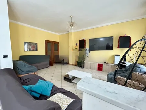 Apartamento de 100 m² com 2 cômodos em Prasco, Alessandria