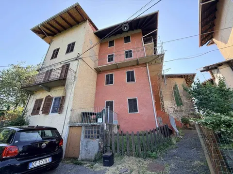 Casa à venda em Valdilana com 115 m², lareira e terraço