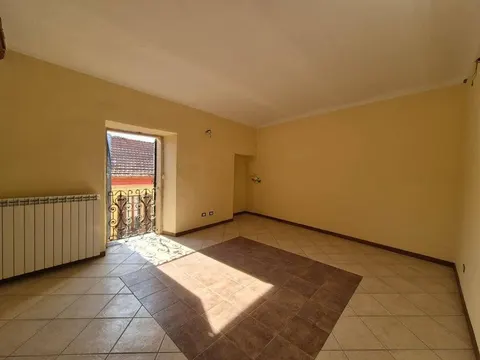Apartamento de 3 cômodos e 85 m² em Ponti, Piemonte