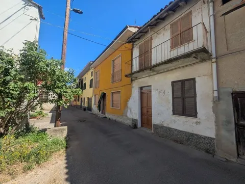 Casa terratetto de 150 m² com jardim privativo em Rivalta Bormida