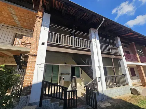 Casa à venda em Sala Biellese, semi-independente com terraço e 3 cômodos