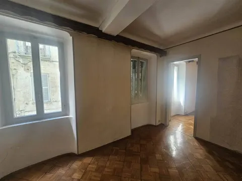 Apartamento de 45 m² para reformar em Andorno Micca, Biella