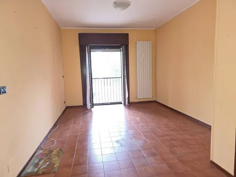 Apartamento de 4 cômodos e 102 m² em Casale Monferrato