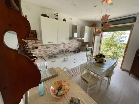 Apartamento de 63 m² com vista panorâmica em Ponzone, Piemonte
