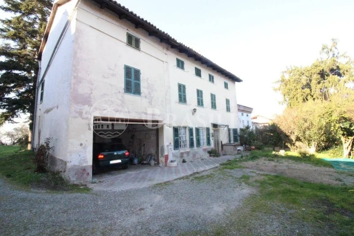 Casa independente de 224 m² com garagem e pátio em Maranzana - Foto 1