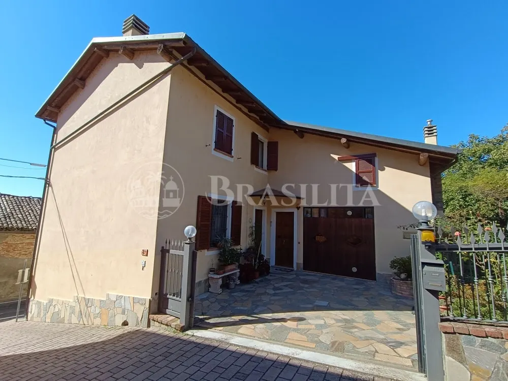 Casa reformada de 180 m² com jardim e garagem em Mombello Monferrato - Foto 1