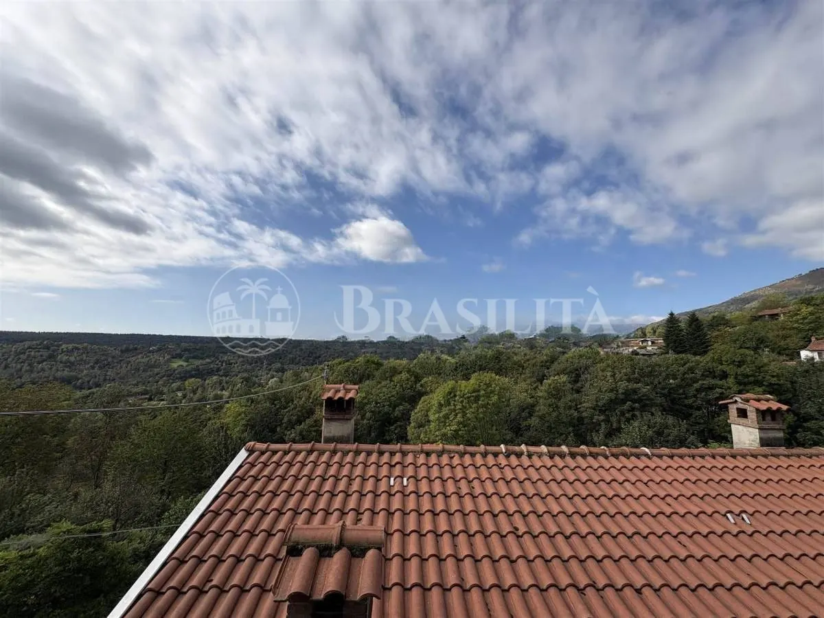 Apartamento de 87 m² com 2 cômodos em Netro, província de Biella - Foto 1