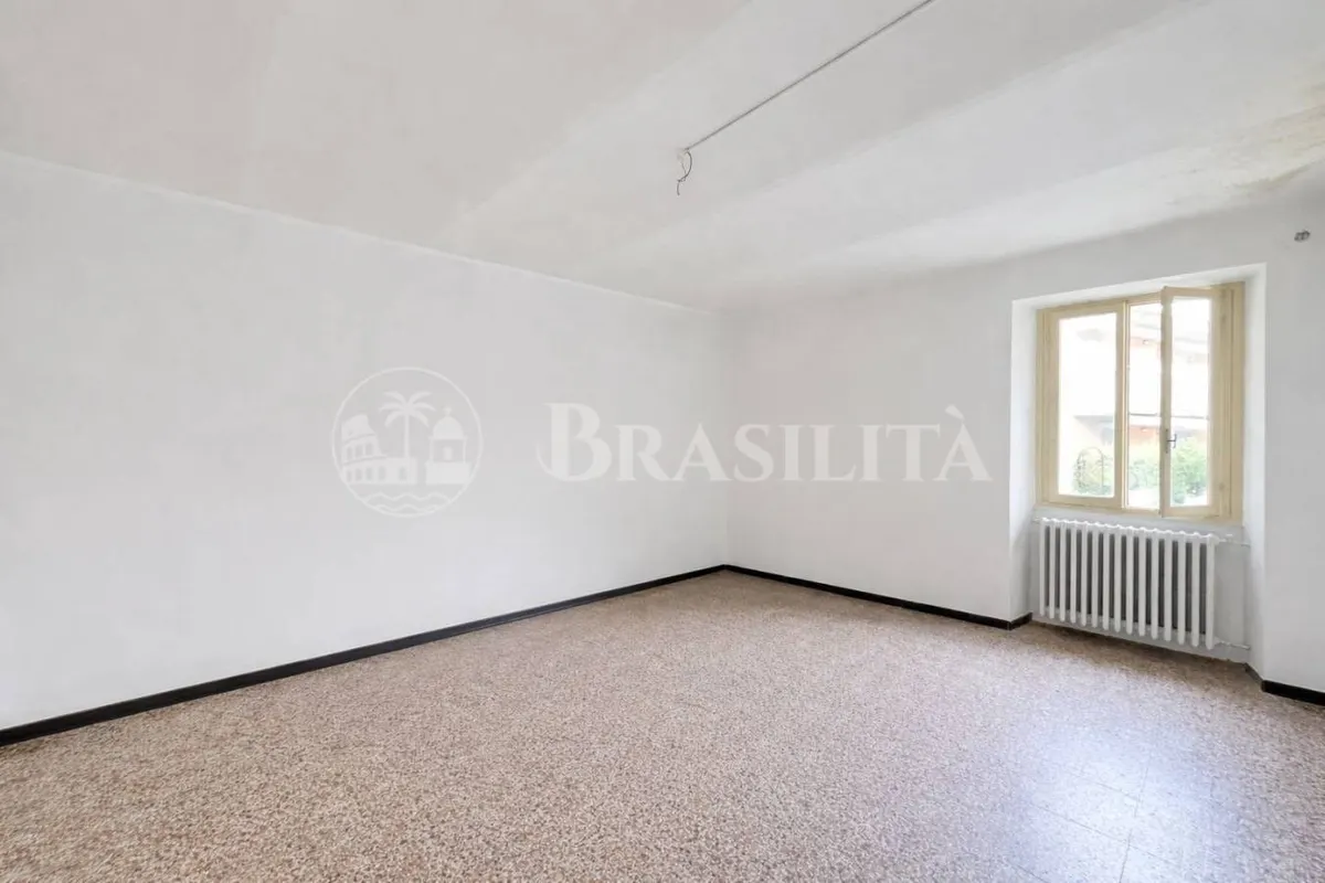 Apartamento de 56 m² para reformar em Acqui Terme, Piemonte - Foto 1