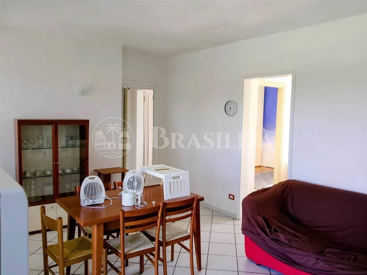 Apartamento de 80 m² com 2 cômodos e varanda em Cossato - Foto 1