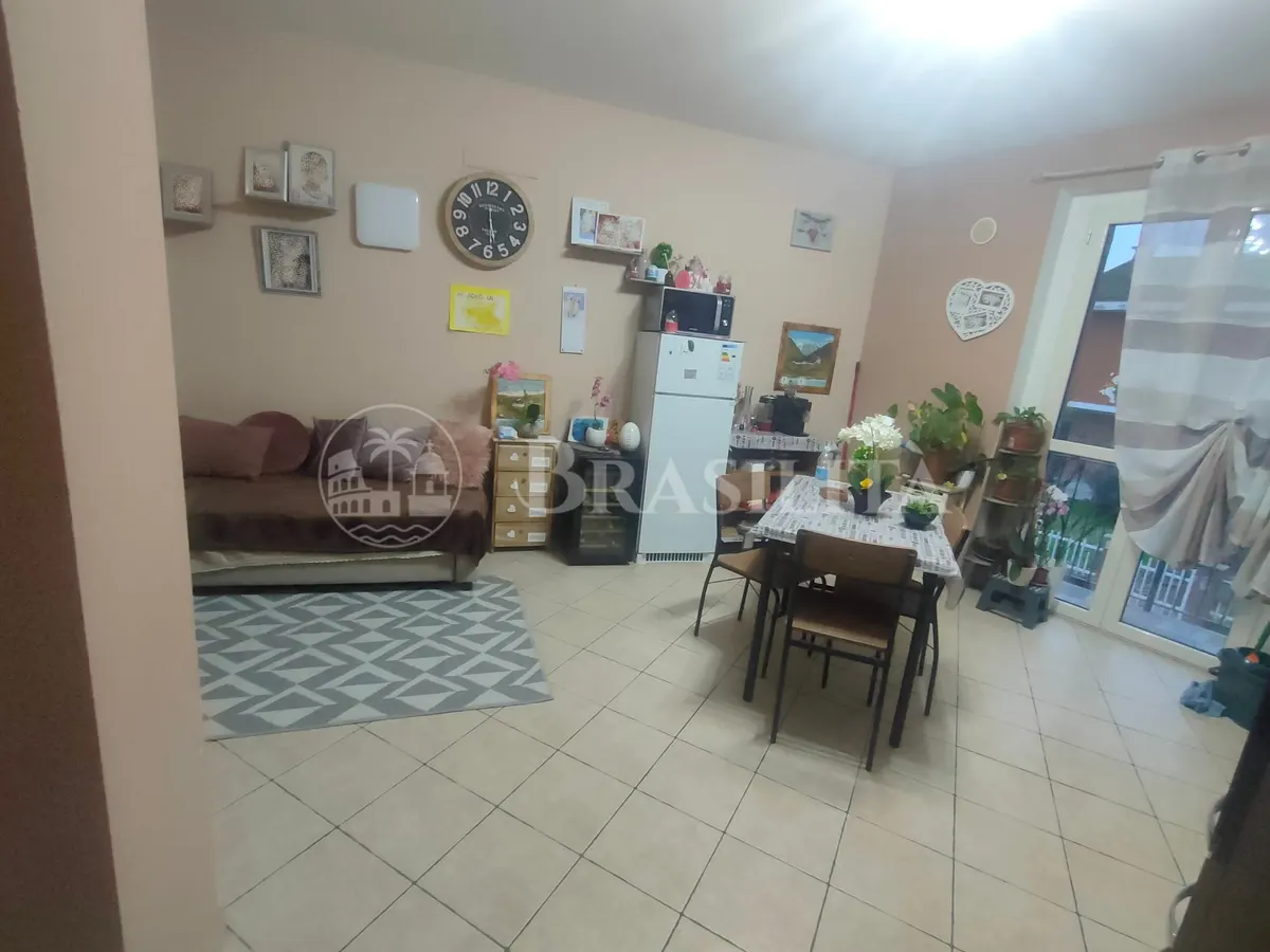 Apartamento bilocale à venda no centro de Nizza Monferrato - Foto 1