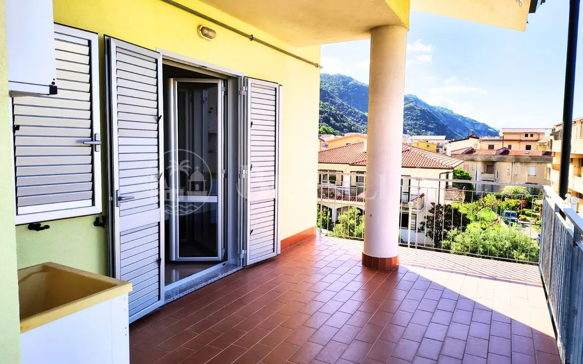 Apartamento mobiliado de 45 m² com terraço a 150 m do mar em Guardia Piemontese - Foto 1