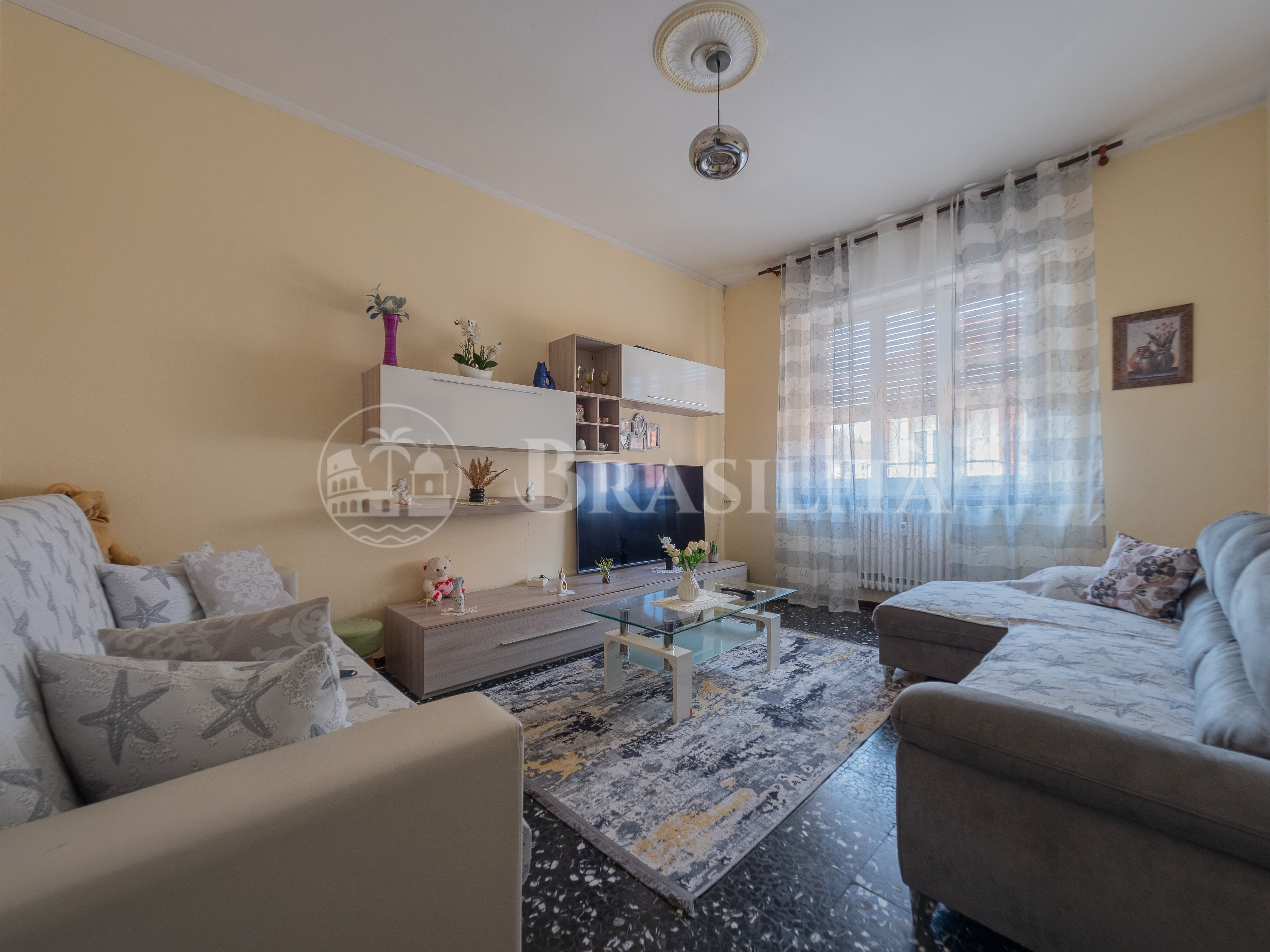 Apartamento de 1 cômodo com 2 varandas e adega em Calliano, Asti - Foto 1