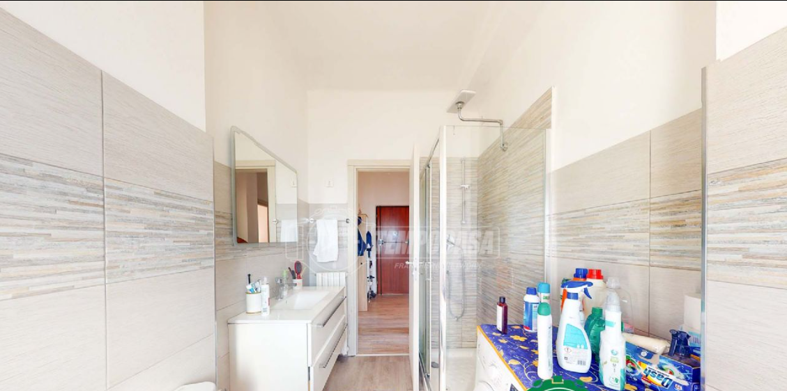 Apartamento trilocale à venda em Via Giovanni Scazzola 27, Alessandria - Foto 1